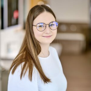 Portraitfoto von Paulina Szydlowska (Verkaufsberaterin Photovoltaik | Marketing)